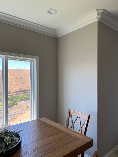 Dining room, interior wall and trim